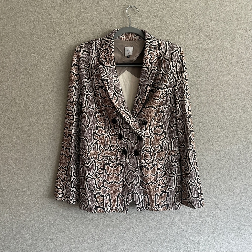 CAbi Tan Snake Pattern Double Breasted Stretch Blazer 14 - Picture 2 of 14